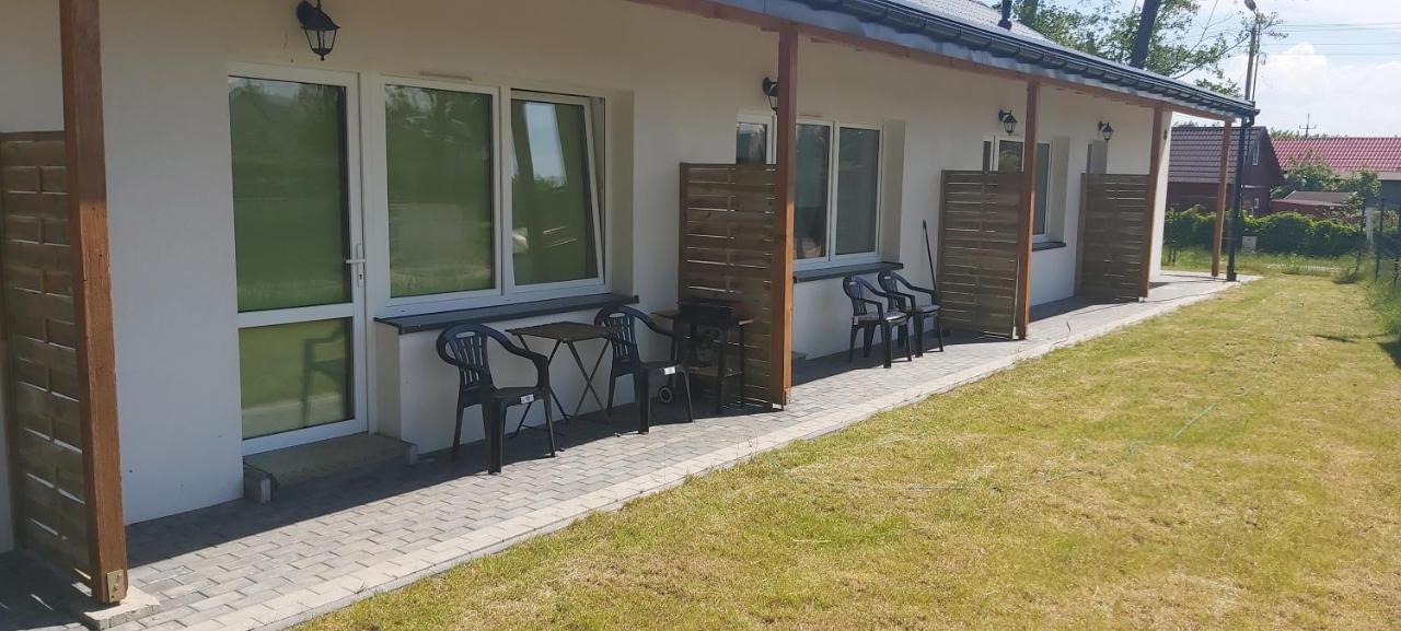 Willa Wieniotowo Apartamenty Przy Lesie I Plazy Ap Am Wald Und Strand Ustronie Morskie Exterior foto